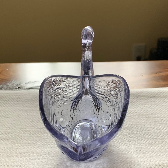 Vintage 1990s Fenton Periwinkle Art Glass Open Back Swan Figurine - Picture 6 of 10